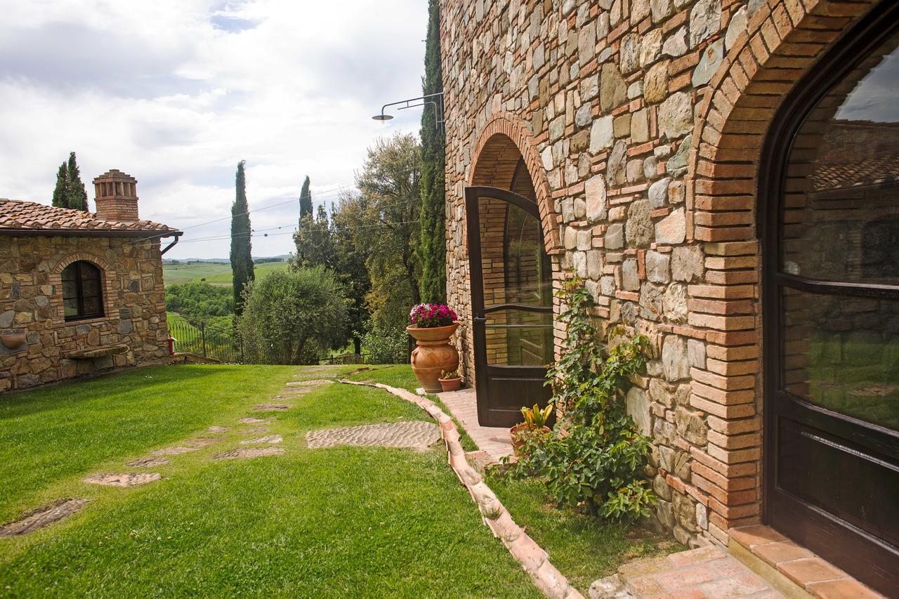 Residenza Storica Casale Pozzuolo Villa Cinigiano Luaran gambar