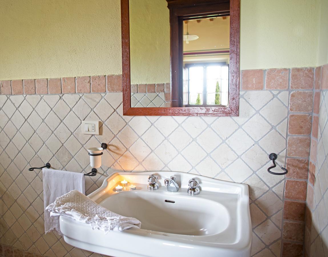 Residenza Storica Casale Pozzuolo Villa Cinigiano Luaran gambar