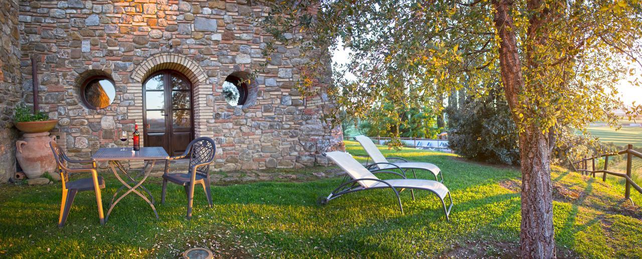 Residenza Storica Casale Pozzuolo Villa Cinigiano Luaran gambar