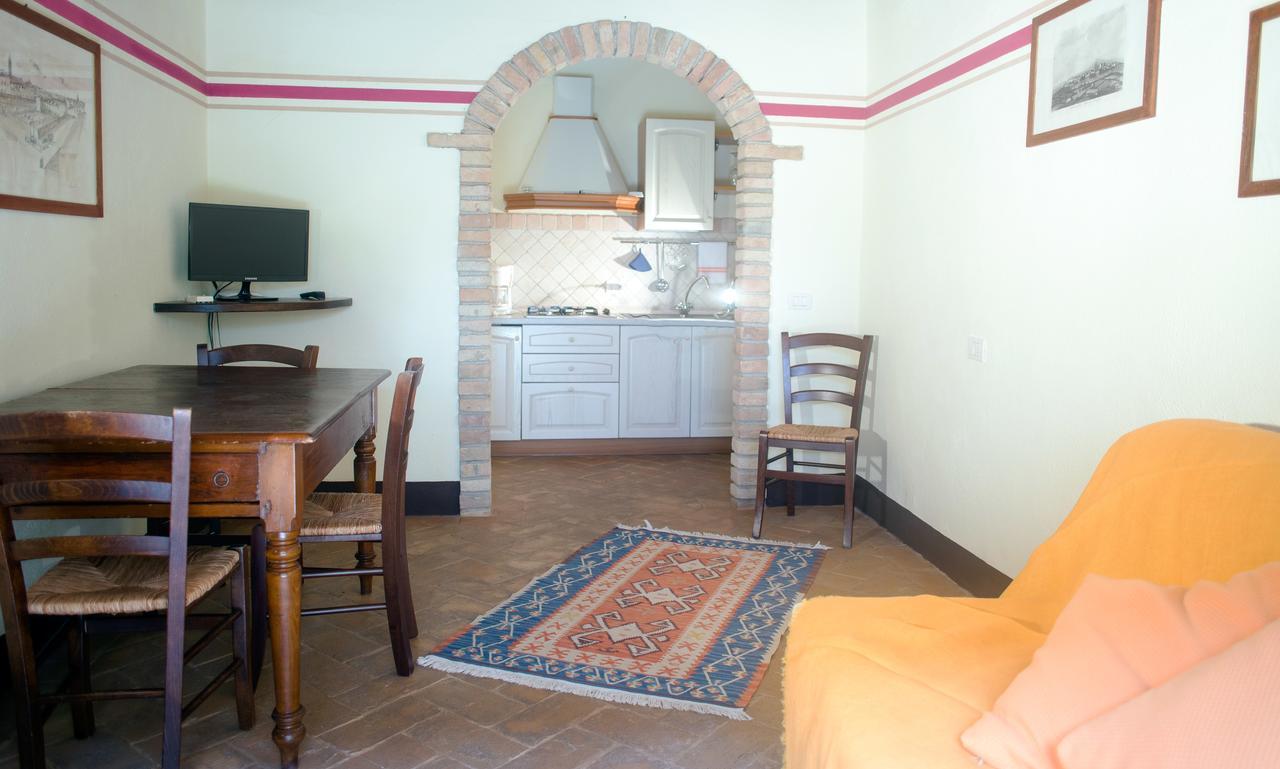 Residenza Storica Casale Pozzuolo Villa Cinigiano Luaran gambar